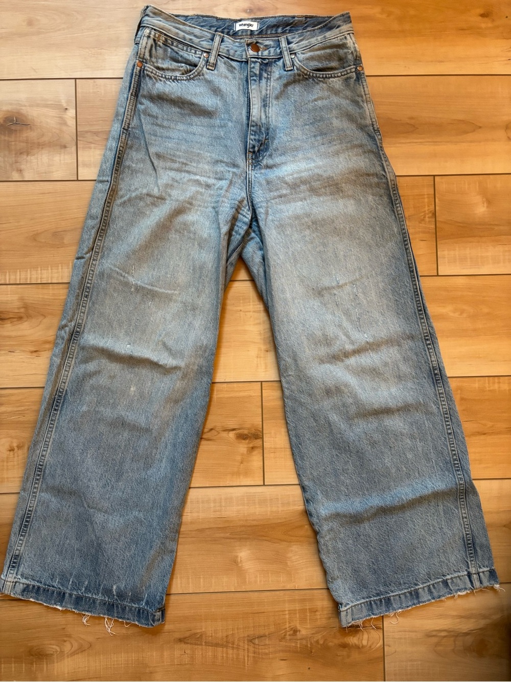 Wrangler Light Blue Worldwide High Rise Wide-Leg 661